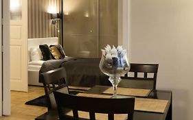 Premium Apartment By Hi5 - Lendvay Palace